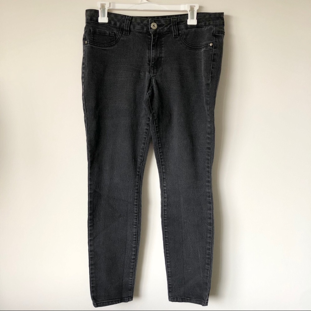 GLO Jeans Dark Gray Wash